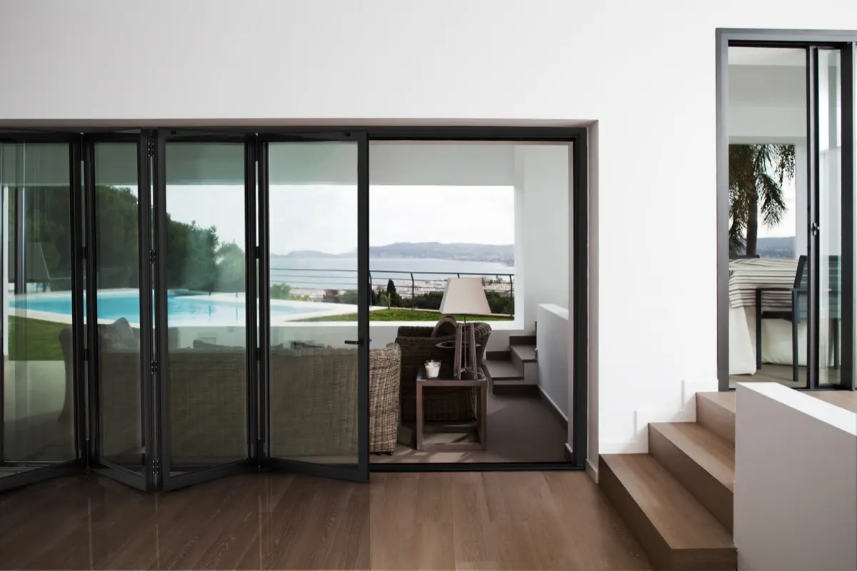 X-Fold 120 bifold door