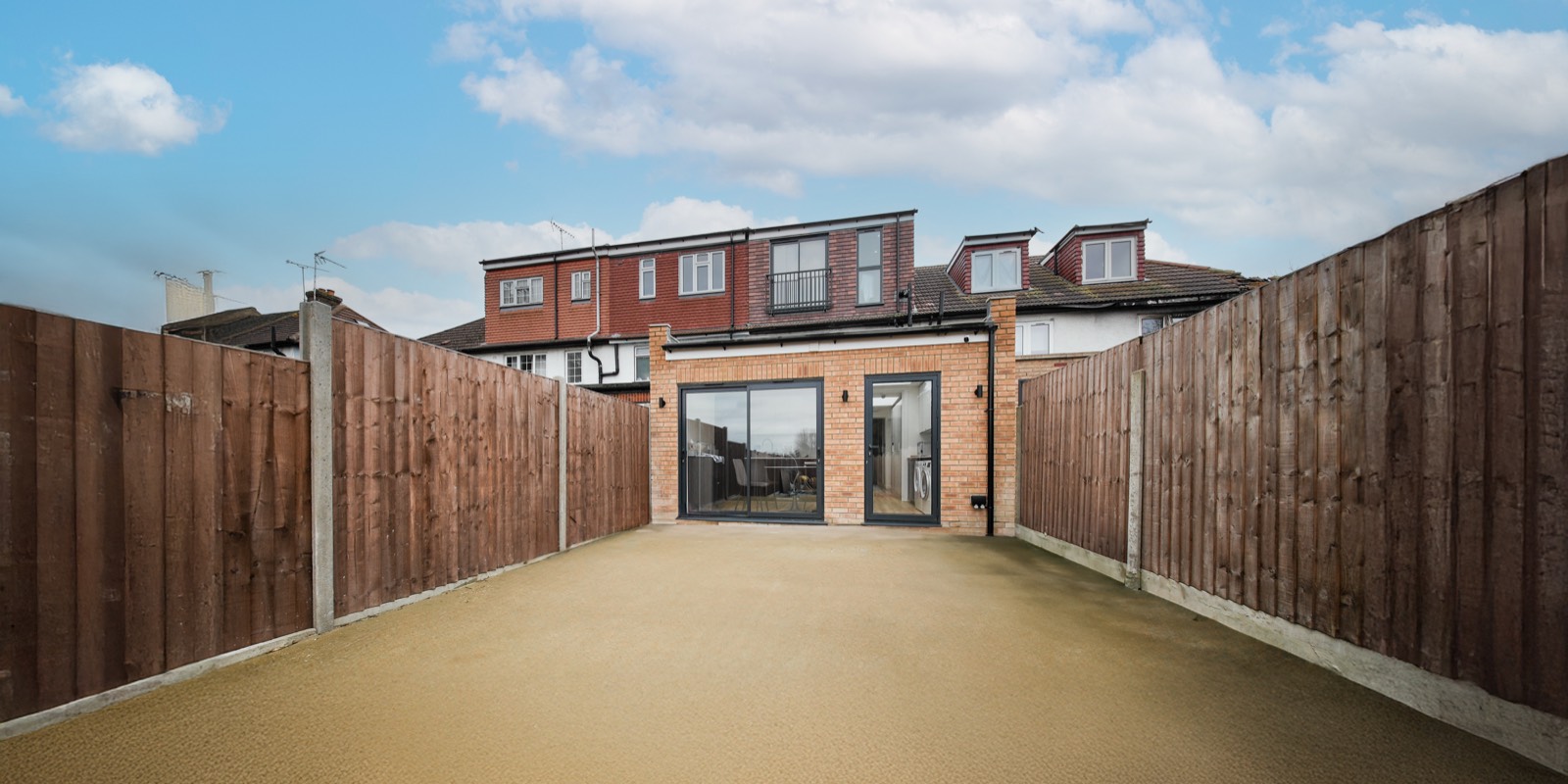 Garth Road additional view